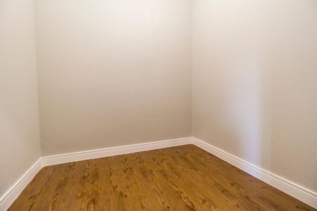 Casa de condomínio à venda com 400m², 4 quartos e 6 vagas Casa de condomínio à venda com 400m², 4 quartos e 6 vagasCloset da suíte