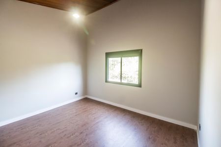 Casa de condomínio à venda com 400m², 4 quartos e 6 vagas Casa de condomínio à venda com 400m², 4 quartos e 6 vagasQuarto 3