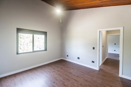 Casa de condomínio à venda com 400m², 4 quartos e 6 vagas Casa de condomínio à venda com 400m², 4 quartos e 6 vagasQuarto 3