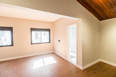 Casa de condomínio à venda com 400m², 4 quartos e 6 vagas Casa de condomínio à venda com 400m², 4 quartos e 6 vagasSuíte 1