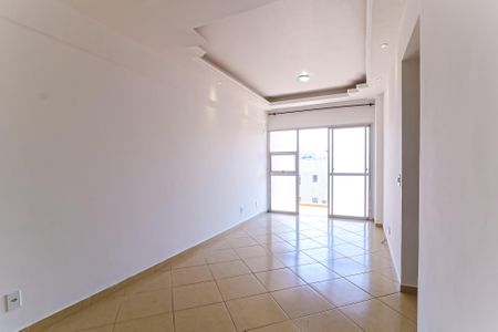 Sala de apartamento para alugar com 2 quartos, 75m² em Todos Os Santos, Rio de Janeiro
