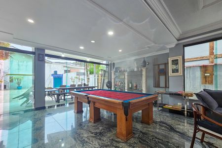 Casa de condomínio para alugar com 480m², 4 quartos e 6 vagasSala 1