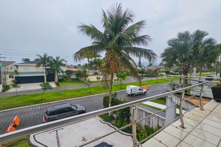 Casa de condomínio para alugar com 480m², 4 quartos e 6 vagasVaranda da Suíte 1