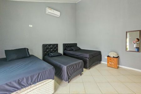 Casa de condomínio para alugar com 480m², 4 quartos e 6 vagasSuíte 1