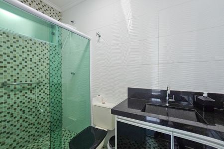 Casa de condomínio para alugar com 480m², 4 quartos e 6 vagasBanheiro do Espaço Gourmet