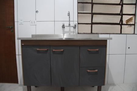 Casa para alugar com 60m², 2 quartos e sem vagaCozinha 