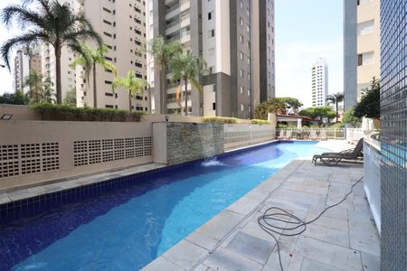 Apartamento à venda com 38m², 1 quarto e 1 vagaÁrea comum - Piscina
