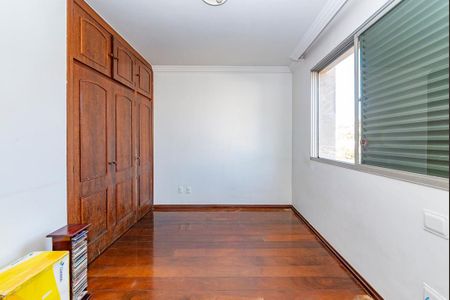 Apartamento à venda com 160m², 4 quartos e 3 vagasQuarto 4