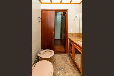Apartamento à venda com 160m², 4 quartos e 3 vagasBanheiro da Suíte 