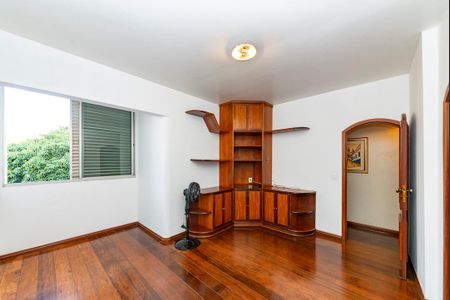 Apartamento à venda com 160m², 4 quartos e 3 vagasSuíte 