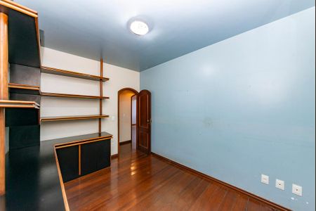 Apartamento à venda com 160m², 4 quartos e 3 vagasQuarto 2