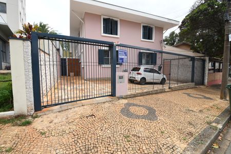 Apartamento à venda com 120m², 3 quartos e 2 vagasFachada / Placa