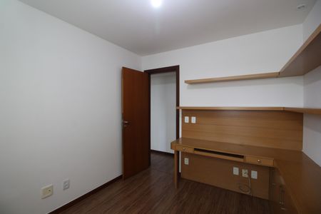 Apartamento à venda com 94m², 3 quartos e 2 vagasQuarto 1