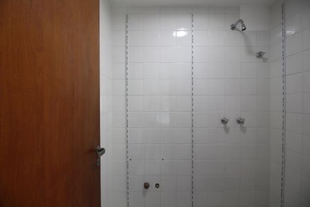 Apartamento à venda com 94m², 3 quartos e 2 vagasBanheiro de Serviço
