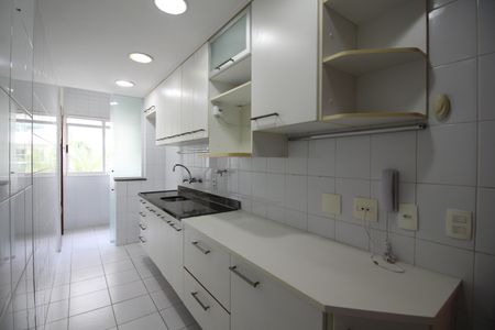 Apartamento à venda com 94m², 3 quartos e 2 vagasCozinha