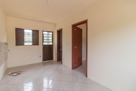 Sala de casa de condomínio para alugar com 1 quarto, 37m² em Vila Nova, Porto Alegre