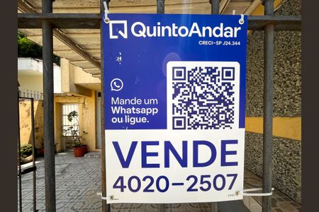Casa à venda com 300m², 3 quartos e 2 vagasplaquinha