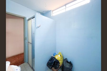 Casa à venda com 300m², 3 quartos e 2 vagasBanheiro
