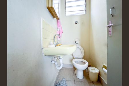 Casa à venda com 300m², 3 quartos e 2 vagasLavabo