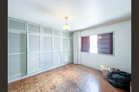 Casa à venda com 300m², 3 quartos e 2 vagasQuarto 3