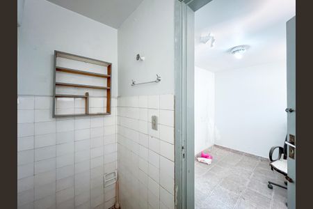 Casa à venda com 300m², 3 quartos e 2 vagasBanheiro de serviço