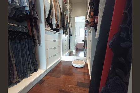 Apartamento à venda com 97m², 3 quartos e 2 vagasCloset - Suite