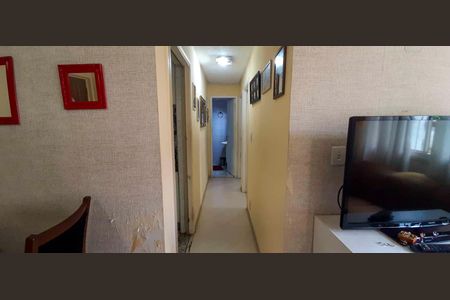 Apartamento à venda com 60m², 2 quartos e 1 vagaCorredor