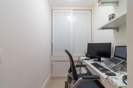 Apartamento à venda com 134m², 3 quartos e 2 vagasEscritório