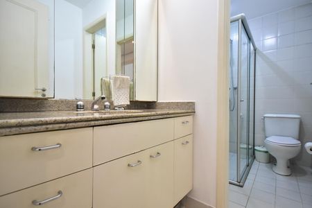 Apartamento à venda com 127m², 3 quartos e 2 vagasBanheiro