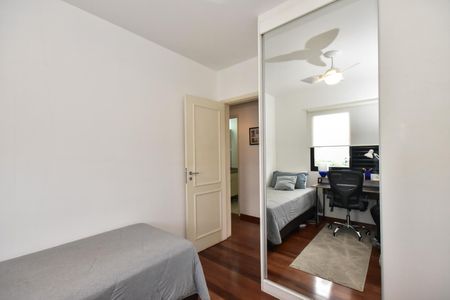 Apartamento à venda com 127m², 3 quartos e 2 vagasQuarto 1