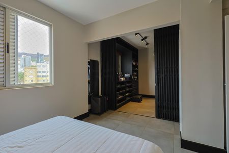 Apartamento à venda com 106m², 2 quartos e 2 vagasSuíte