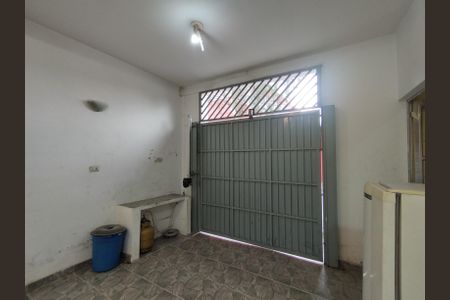 Garagem de casa à venda com 2 quartos, 168m² em Vila Moinho Velho, São Paulo