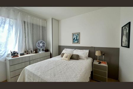 Quarto  de apartamento à venda com 3 quartos, 74m² em Lourdes, Belo Horizonte