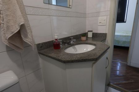 Apartamento à venda com 92m², 3 quartos e 2 vagasBanheiro Social