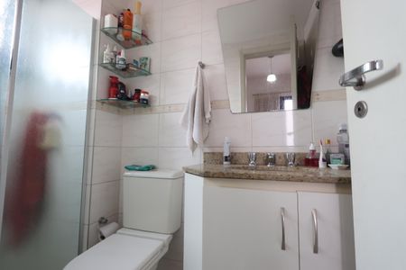 Apartamento à venda com 92m², 3 quartos e 2 vagasBanheiro da Suíte