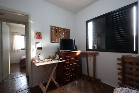 Apartamento à venda com 92m², 3 quartos e 2 vagasQuarto 3