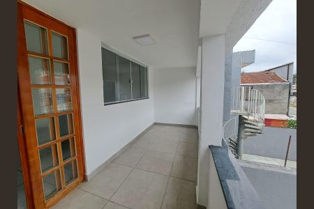 Varanda de casa para alugar com 3 quartos, 120m² em Cipava, Osasco