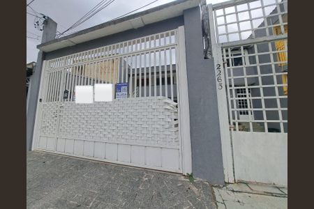 Casa para alugar com 120m², 3 quartos e 2 vagasFachada