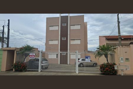 Apartamento para alugar com 66m², 2 quartos e sem vagaFachada