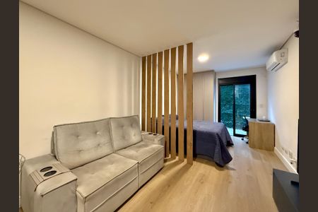 Sala de apartamento para alugar com 1 quarto, 38m² em Jardim Caravelas, São Paulo