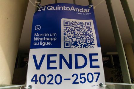 Apartamento à venda com 76m², 2 quartos e 1 vaga Apartamento à venda com 76m², 2 quartos e 1 vagaPlaquinha