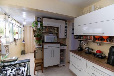 Apartamento à venda com 76m², 2 quartos e 1 vaga Apartamento à venda com 76m², 2 quartos e 1 vagaCozinha e Área de Serviço