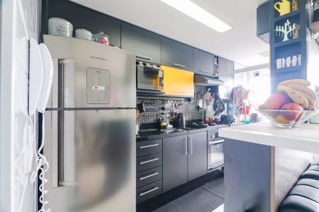 Apartamento à venda com 48m², 2 quartos e 1 vaga Apartamento à venda com 48m², 2 quartos e 1 vagaCozinha e Área de Serviço