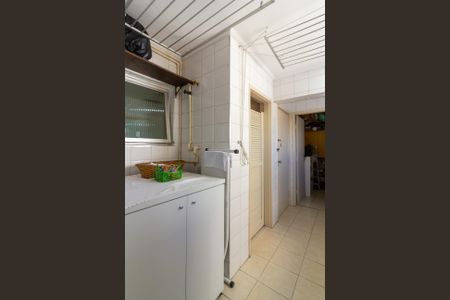 Apartamento à venda com 112m², 3 quartos e 1 vagaÁrea de Serviço