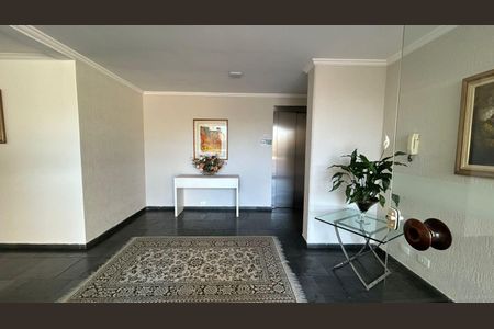 Apartamento à venda com 112m², 3 quartos e 1 vagaHall de entrada