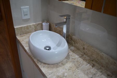 Apartamento à venda com 108m², 3 quartos e 2 vagasBanheiro da Suíte