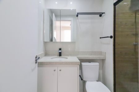 Apartamento para alugar com 27m², 1 quarto e sem vaga Apartamento para alugar com 27m², 1 quarto e sem vagaBanheiro da Suíte