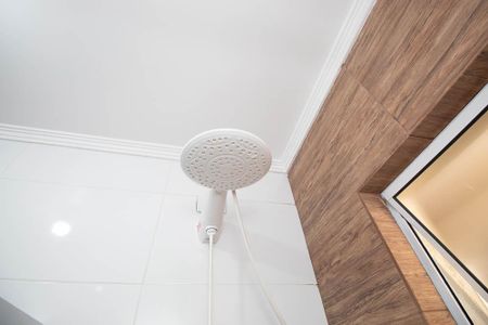 Casa de condomínio à venda com 50m², 2 quartos e sem vaga Casa de condomínio à venda com 50m², 2 quartos e sem vagaBanheiro