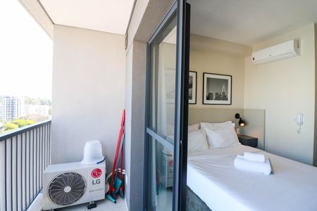 Varanda de kitnet/studio para alugar com 1 quarto, 22m² em Jardim das Acácias, São Paulo