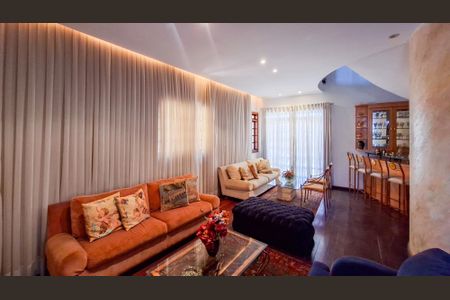 Sala de casa à venda com 4 quartos, 360m² em São Marcos, Belo Horizonte